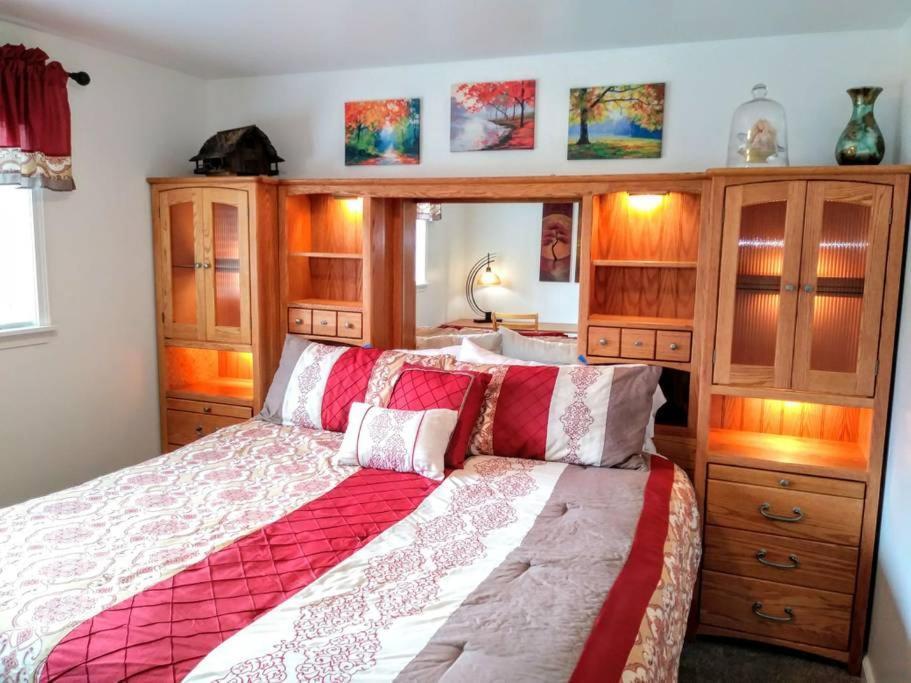 Вилла Sauna & Steam Larch Avenue Getaway Порт-Анджелес Экстерьер фото